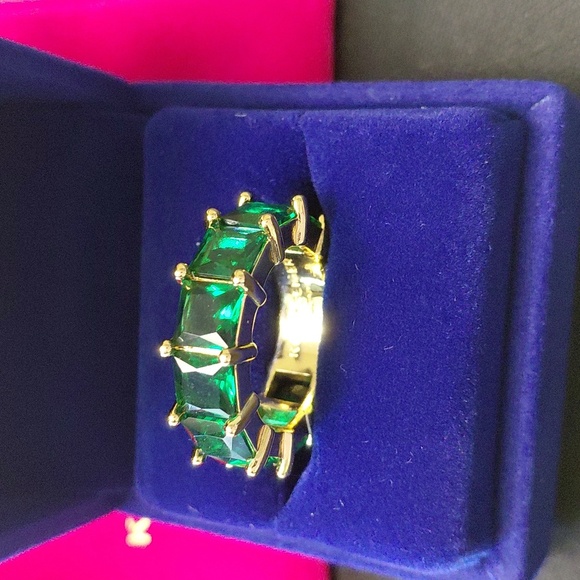 Kurt Geiger Jewelry - KURT GEIGER LONDON Elegant Gemstone Ring